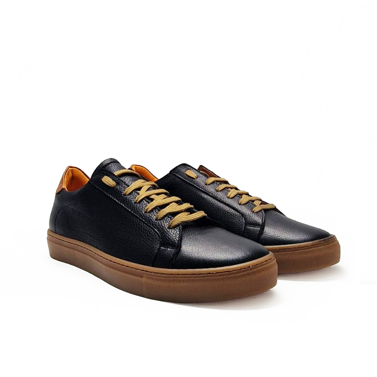 Sneakers Nere in Pelle con Dettagli Cognac e Lacci Beige